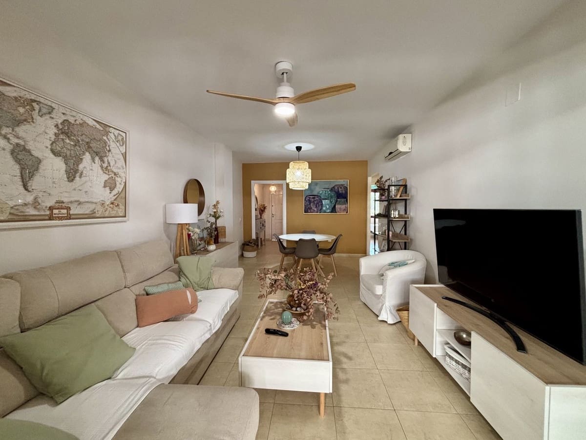 2 sypialnia Apartament na sprzedaż w Rincon de la Victoria z garażem - 295 000 € (Ref: 9880395)