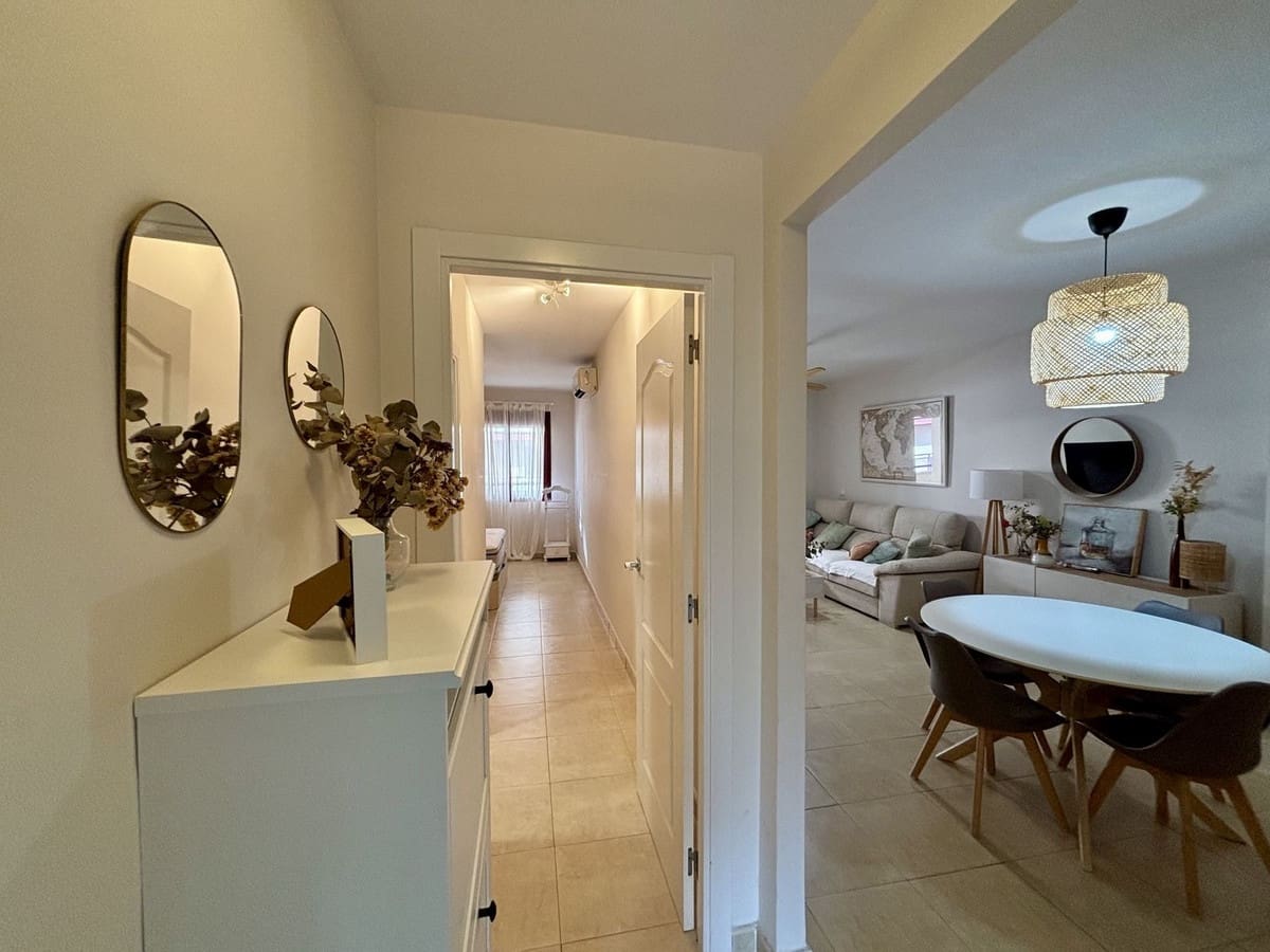 2 sypialnia Apartament na sprzedaż w Rincon de la Victoria z garażem - 295 000 € (Ref: 9880395)
