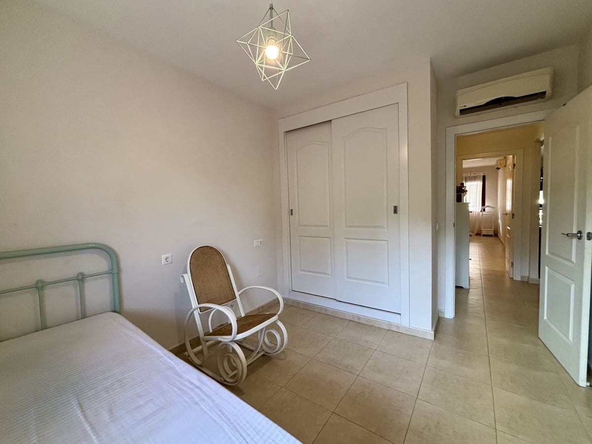 2 sypialnia Apartament na sprzedaż w Rincon de la Victoria z garażem - 295 000 € (Ref: 9880395)