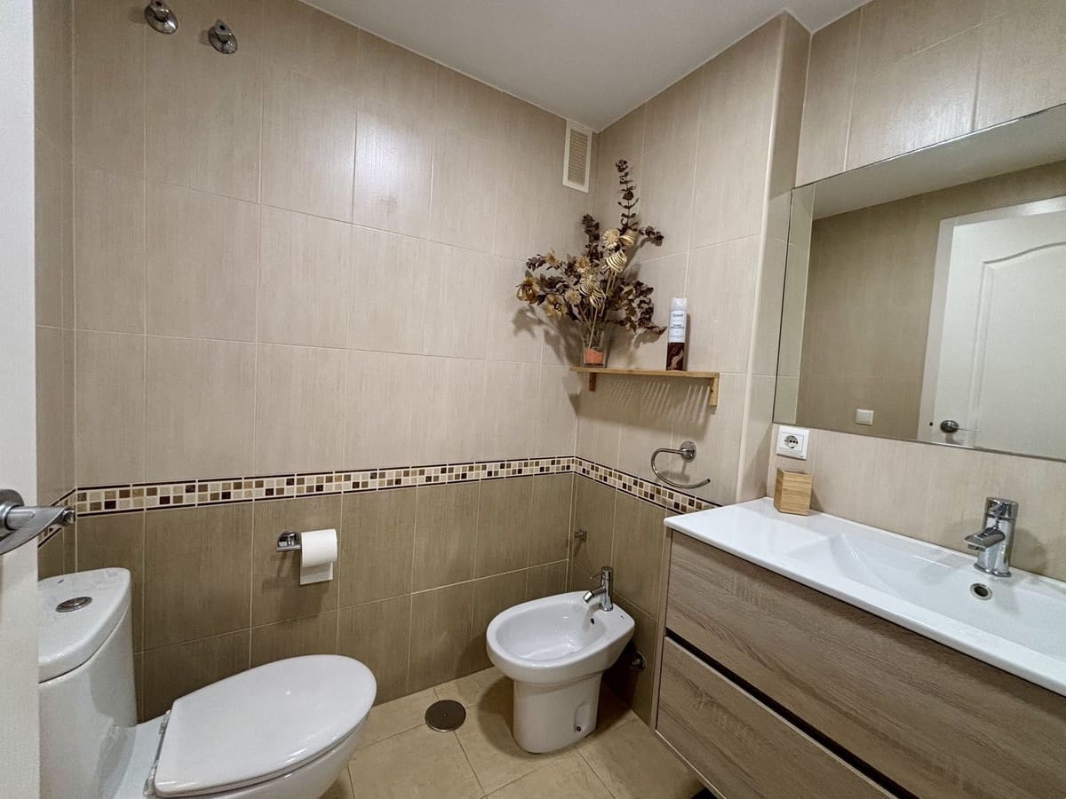 2 sypialnia Apartament na sprzedaż w Rincon de la Victoria z garażem - 295 000 € (Ref: 9880395)