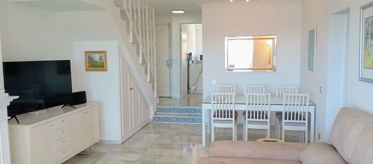 3 bedroom Penthouse for sale in Calahonda - € 850,000 (Ref: 9885360)