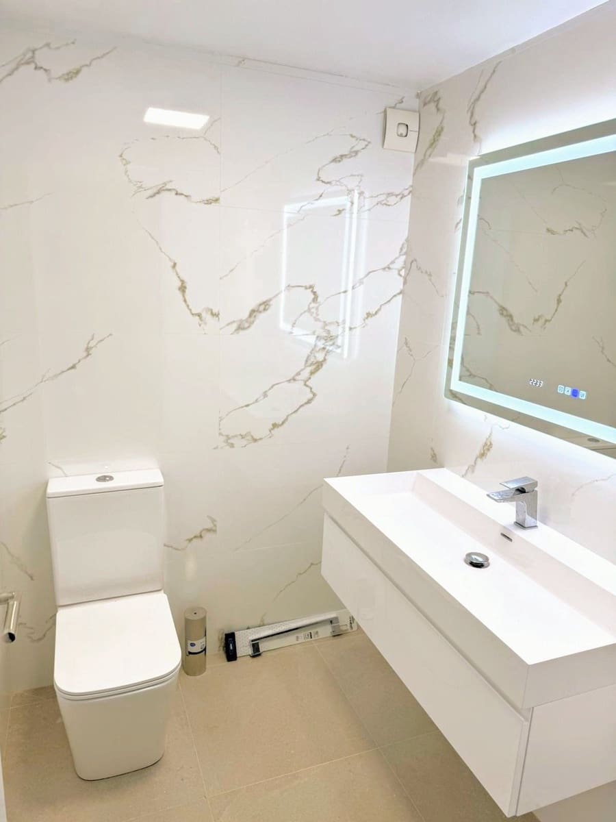 3 bedroom Penthouse for sale in Calahonda - € 850,000 (Ref: 9885360)