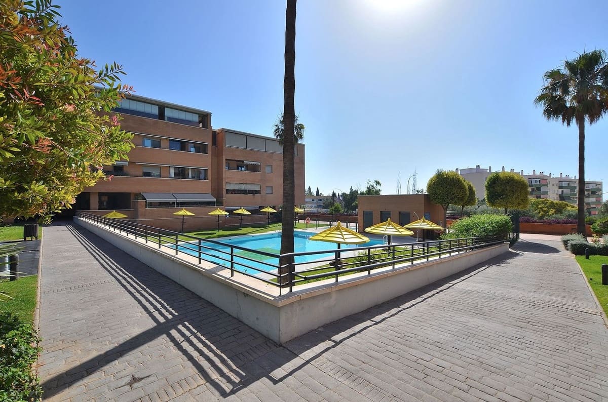 2 soveværelse Lejlighed til salg i Torremolinos med garage - € 369.000 (Ref: 9885361)