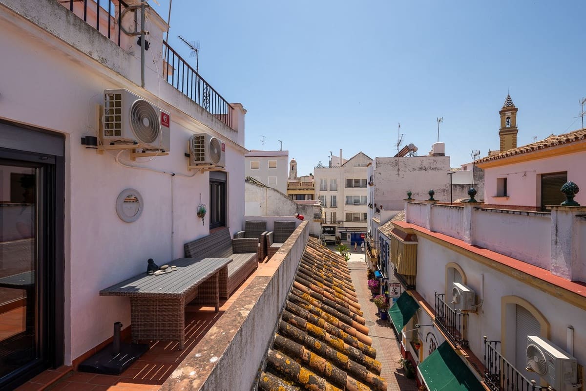 2 soveværelse Lejlighed til salg i Estepona med garage - € 339.000 (Ref: 9885362)