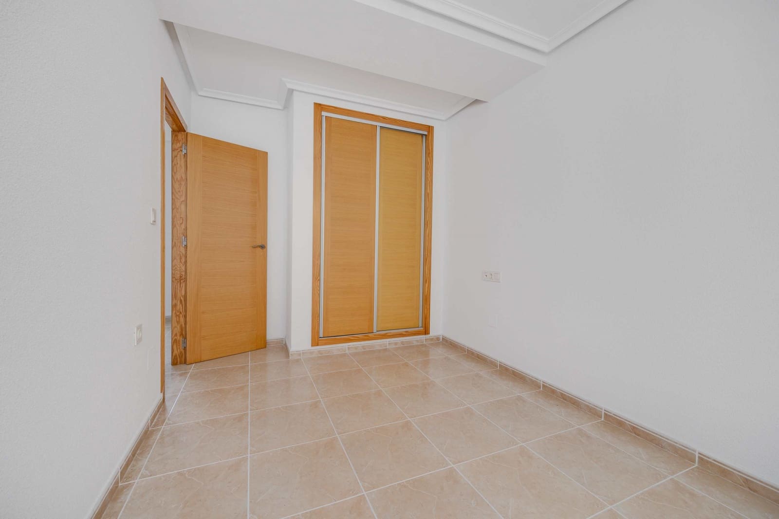 3 bedroom Apartment for sale in San Fulgencio - € 180,000 (Ref: 9885507)