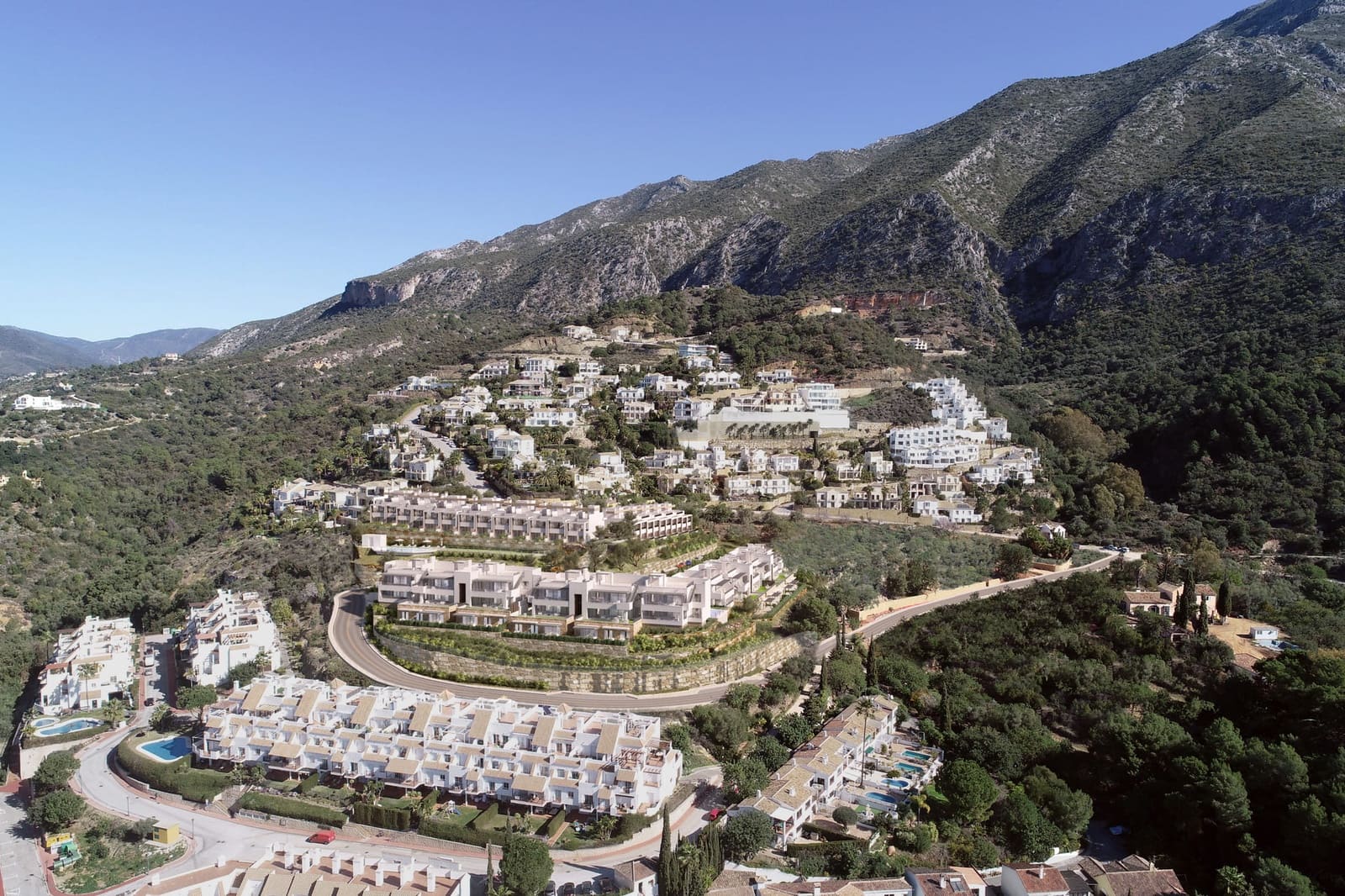 Adosado de 3 habitaciones en Istán en venta con piscina garaje - 590.000 € (Ref: 9885569)