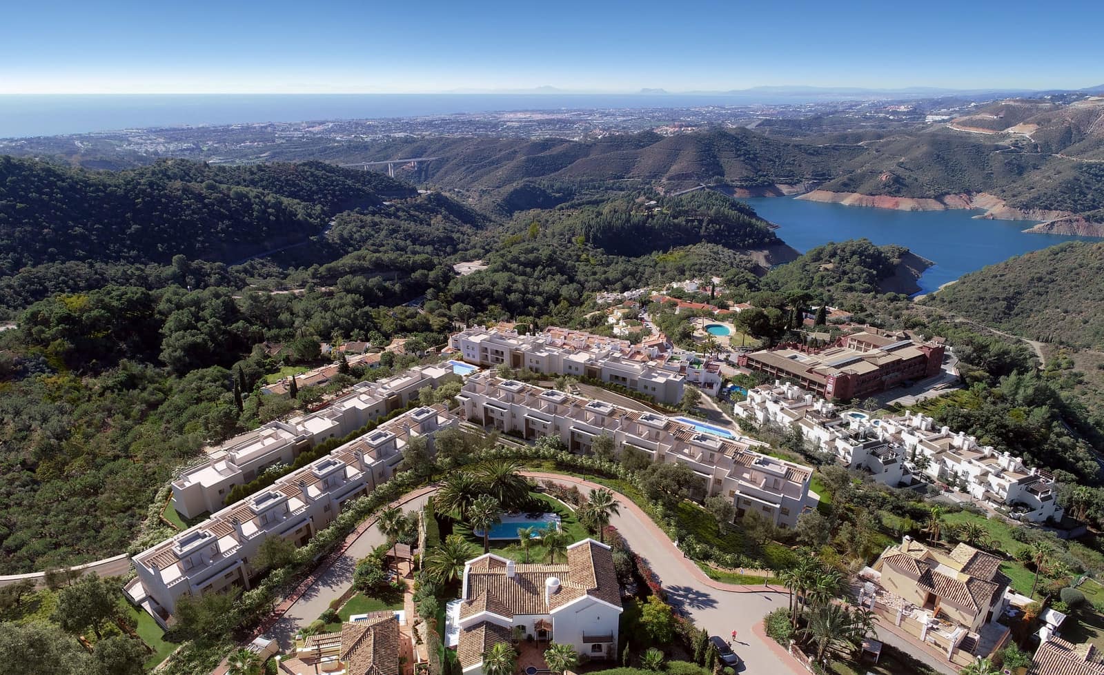 Adosado de 3 habitaciones en Istán en venta con piscina garaje - 590.000 € (Ref: 9885569)