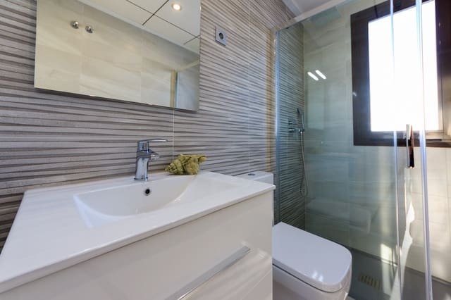 4 chambre Villa/Maison Mitoyenne à vendre à Pilar de la Horadada ciudad, Pilar de la Horadada - 369 900 € (Ref: 9885631)