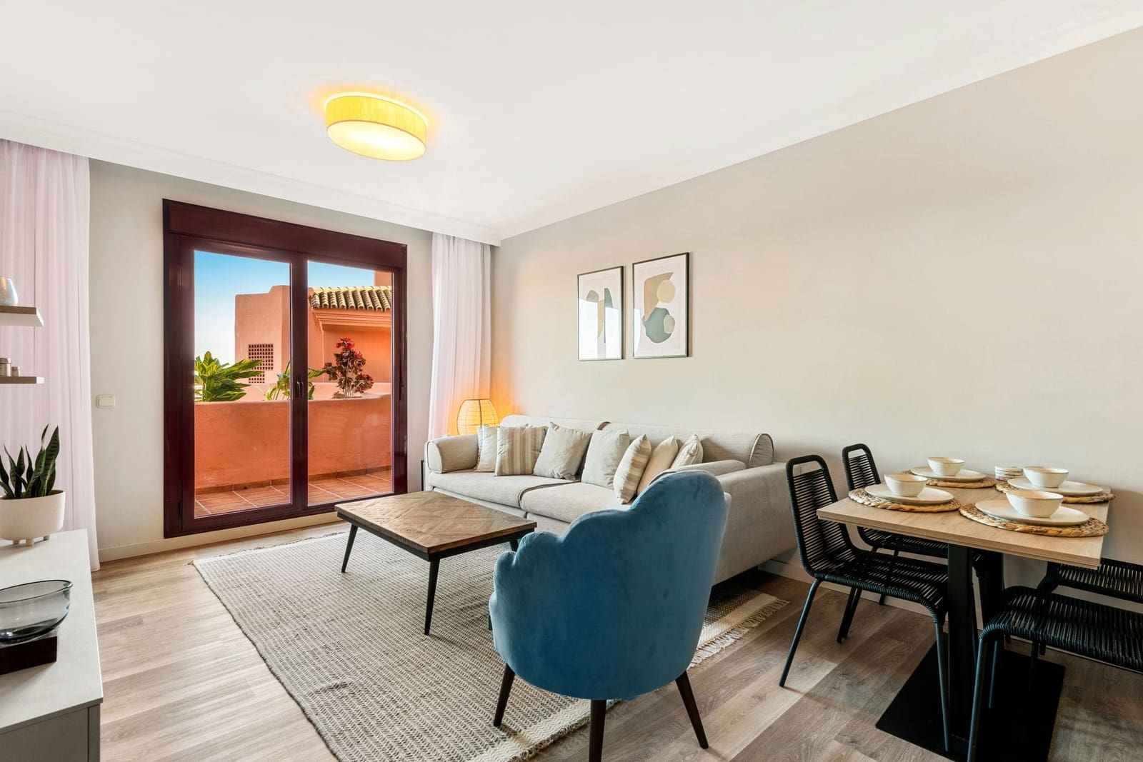 1 bedroom Apartment for sale in Benahavis - € 249,000 (Ref: 9885950)