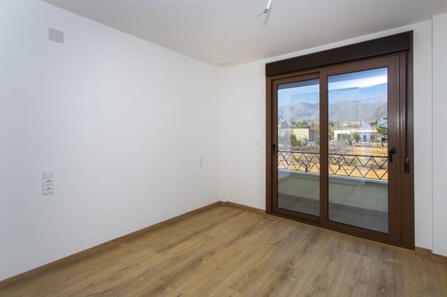 3 sovrum Bungalow till salu i La Canalosa, Hondón de las Nieves - 215 000 € (Ref: 9886033)