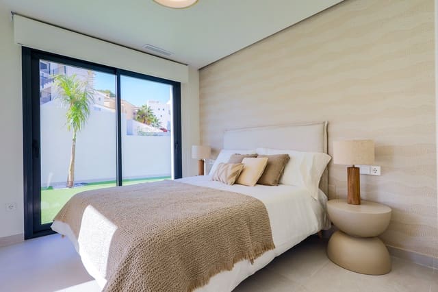 Chalet de 3 habitaciones en Orihuela Costa, Orihuela en venta - 590.000 € (Ref: 9886069)