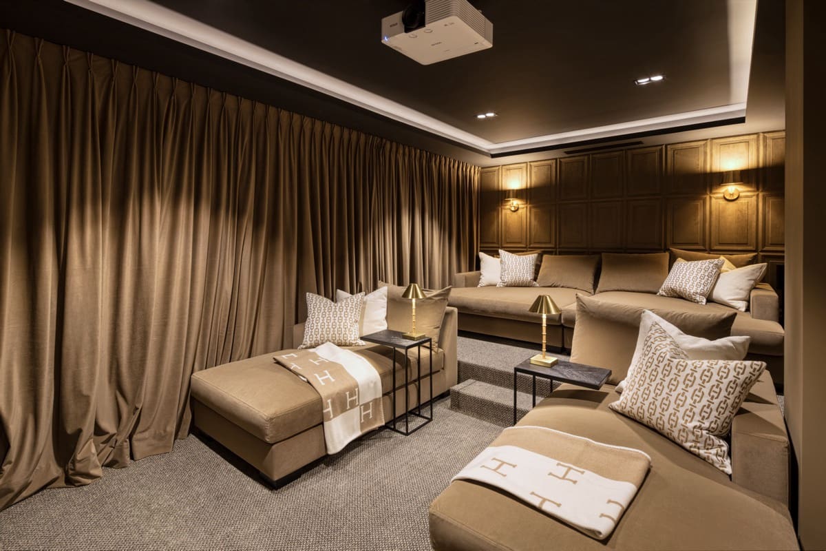 7 sypialnia Willa na sprzedaż w Marbella z basenem - 19 500 000 € (Ref: 9886154)