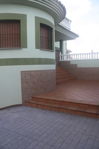 3 sypialnia Willa na sprzedaż w Las Piscinas Naturales, Torrevieja z basenem - 550 000 € (Ref: 9886233)