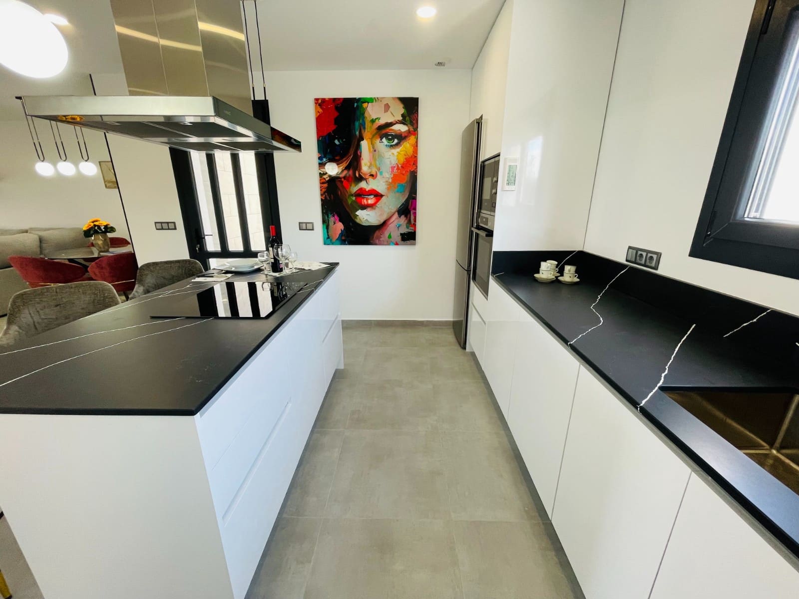 5 sypialnia Willa na sprzedaż w Torrevieja - 1 200 000 € (Ref: 9886352)