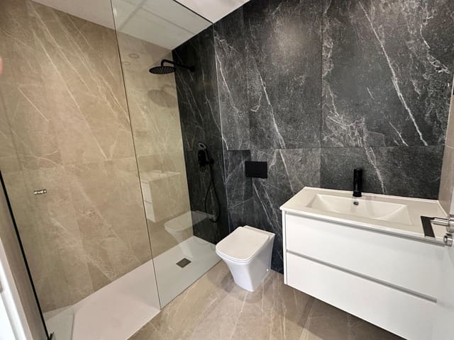 2 chambre Penthouse à vendre à Centro, Los Alcázares - 379 000 € (Ref: 9887137)