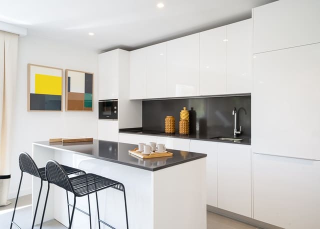 3 soveværelse Lejlighed til salg i Torremolinos - € 563.000 (Ref: 9887181)