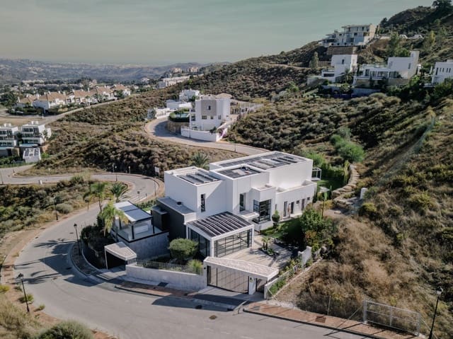5 soverom Villa til salgs i Mijas pueblo, Mijas med svømmebasseng - € 3 990 000 (Ref: 9887483)