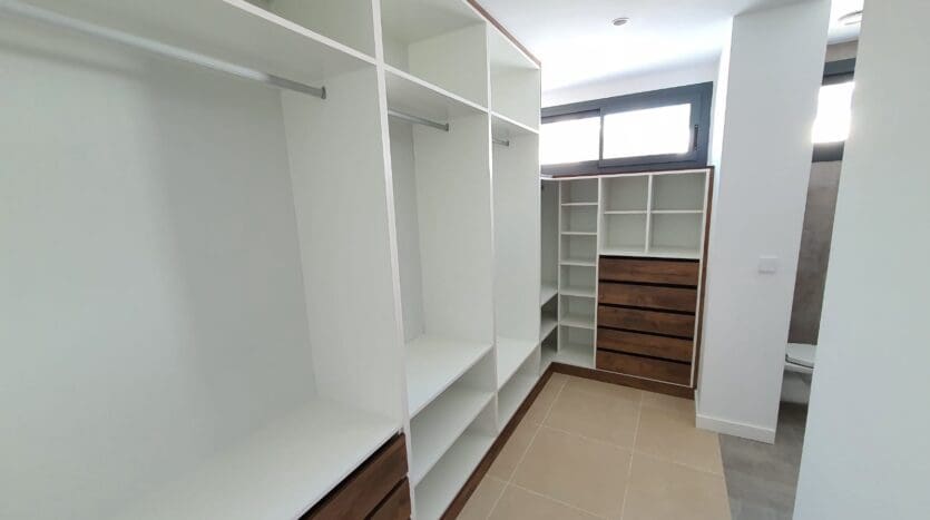 4 makuuhuone Huvila myytävänä paikassa Manilva - 1 065 000 € (Ref: 9887667)