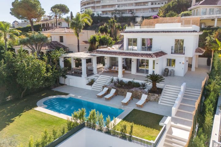 5 soveværelse Villa til salg i Marbella med swimmingpool - € 2.575.000 (Ref: 9888514)