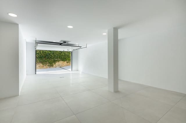 Chalet de 5 habitaciones en Benahavís pueblo, Benahavís en venta con piscina - 4.900.000 € (Ref: 9888535)