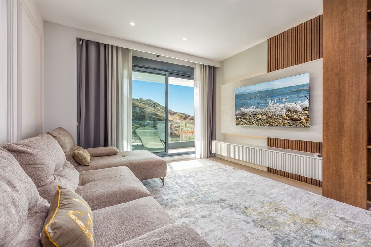 2 soveværelse Lejlighed til salg i Fuengirola med garage - € 515.000 (Ref: 9891480)