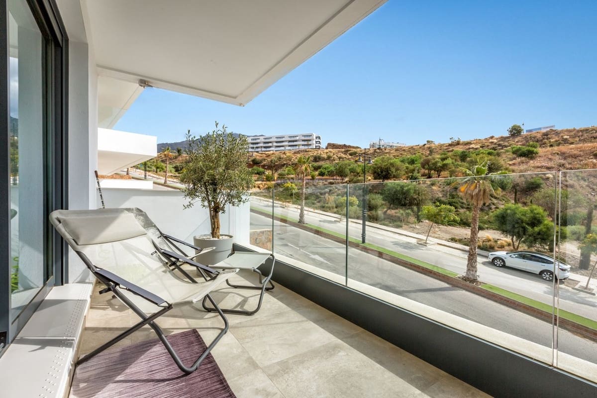 2 soveværelse Lejlighed til salg i Fuengirola med garage - € 515.000 (Ref: 9891480)