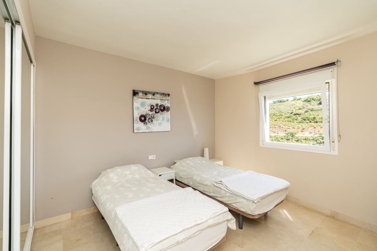2 sovrum Lägenhet till salu i Miraflores - 385 000 € (Ref: 9891481)