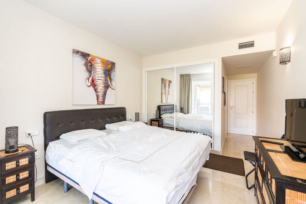 2 sovrum Lägenhet till salu i Miraflores - 385 000 € (Ref: 9891481)