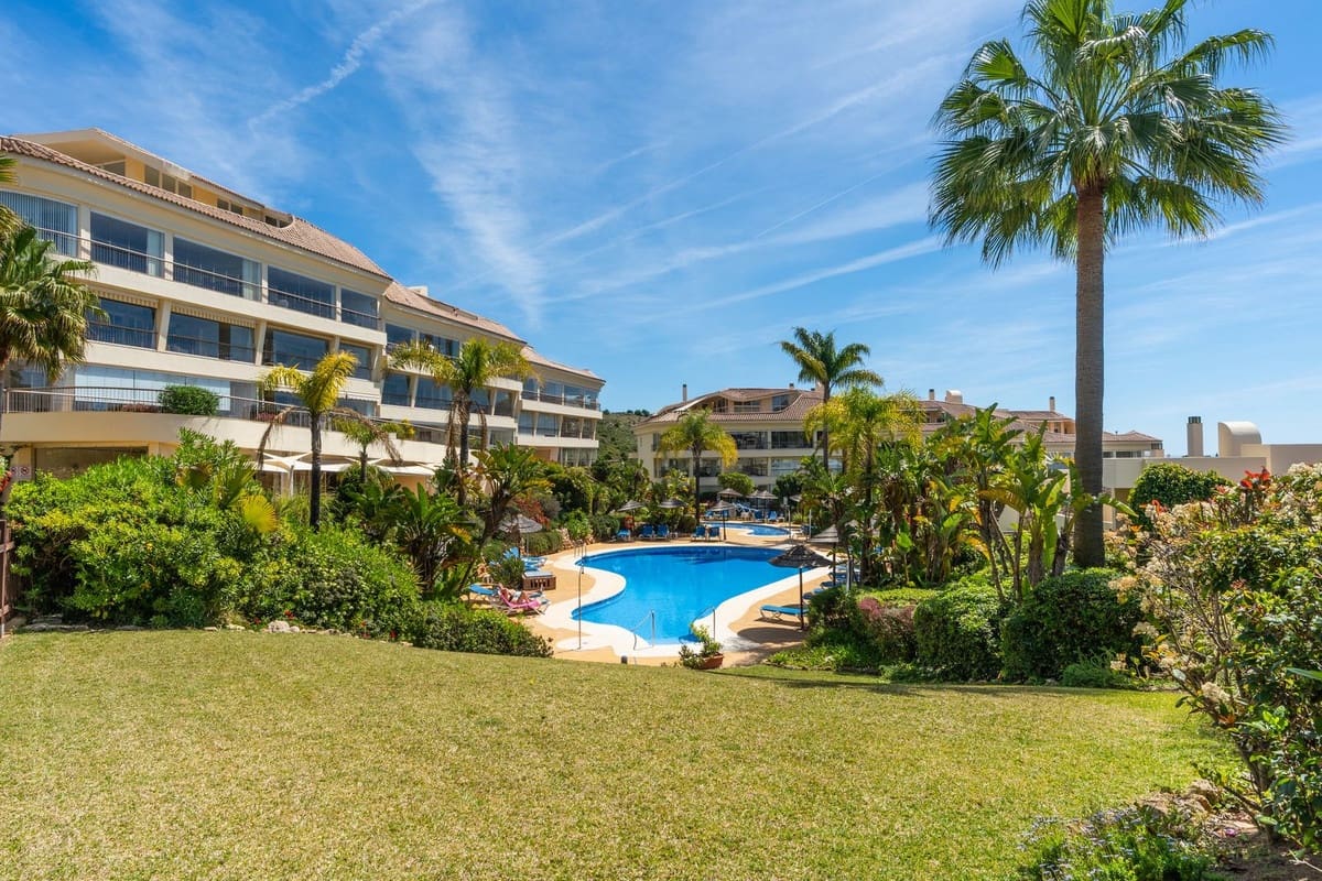 2 sovrum Lägenhet till salu i Miraflores - 385 000 € (Ref: 9891481)