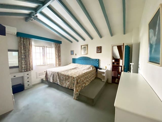 3 sypialnia Willa na sprzedaż w Castillo Sohail, Fuengirola - 985 000 € (Ref: 9891483)
