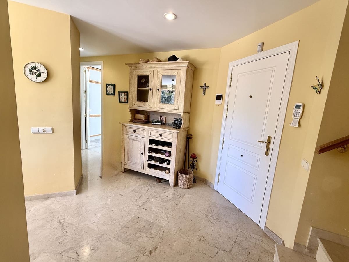 3 quarto Penthouse para venda em Rio Real com garagem - 749 000 € (Ref: 9893553)