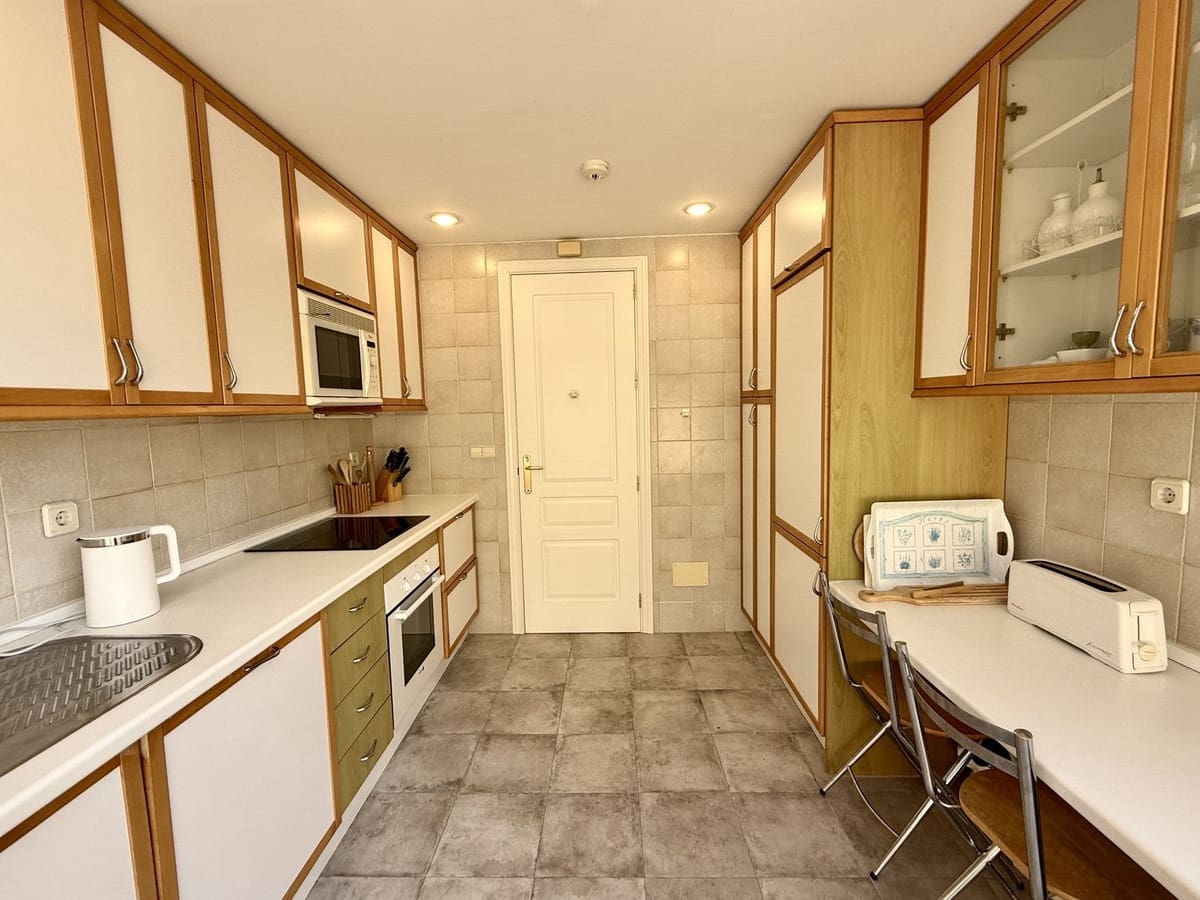 3 quarto Penthouse para venda em Rio Real com garagem - 749 000 € (Ref: 9893553)