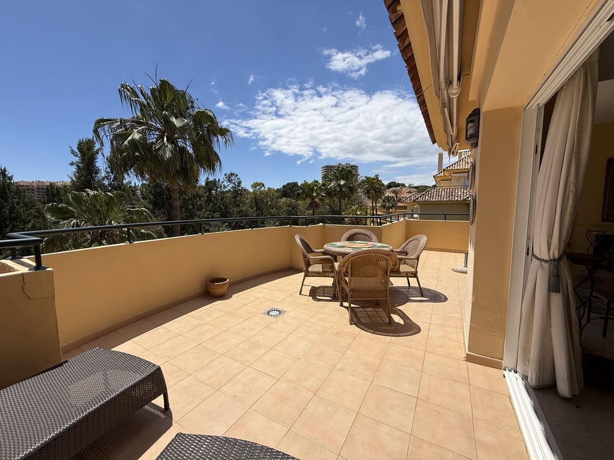 3 quarto Penthouse para venda em Rio Real com garagem - 749 000 € (Ref: 9893553)