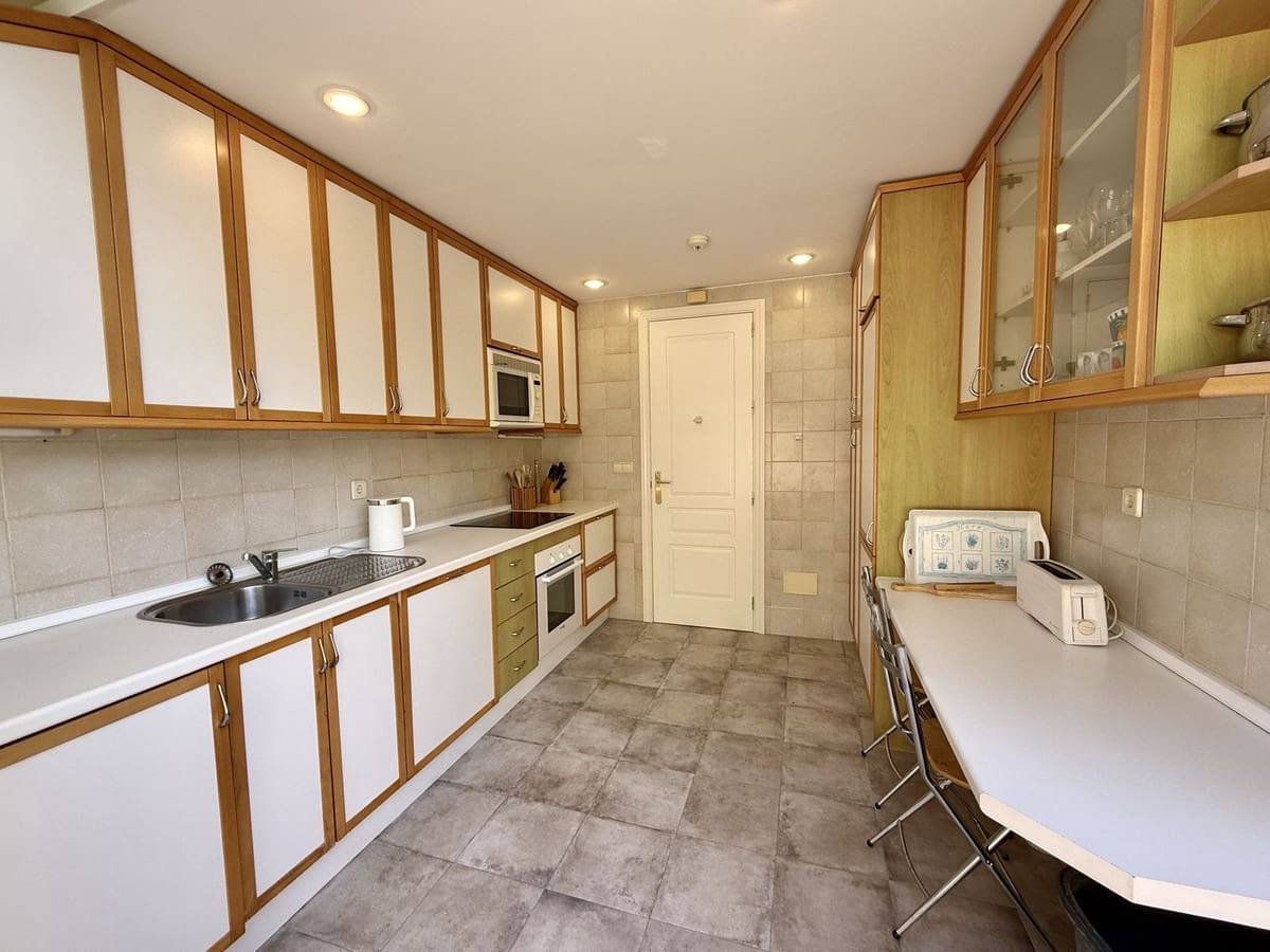 3 quarto Penthouse para venda em Rio Real com garagem - 749 000 € (Ref: 9893553)