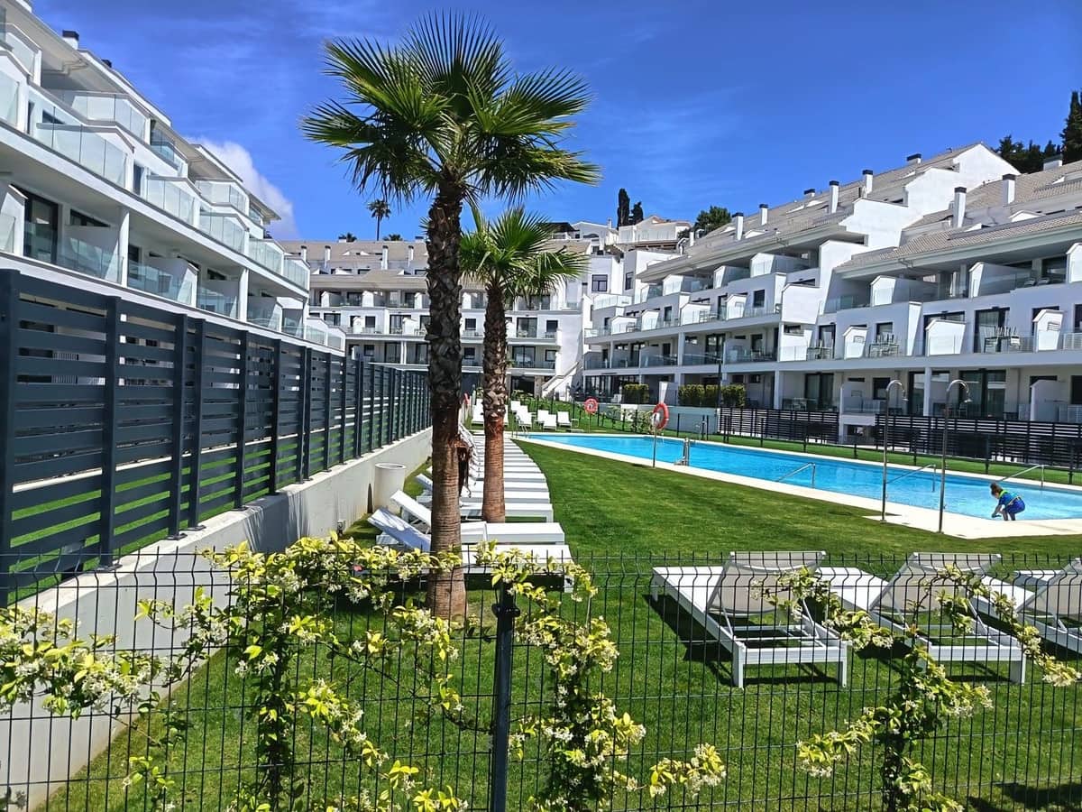 2 soveværelse Lejlighed til salg i Fuengirola med garage - € 310.000 (Ref: 9895565)