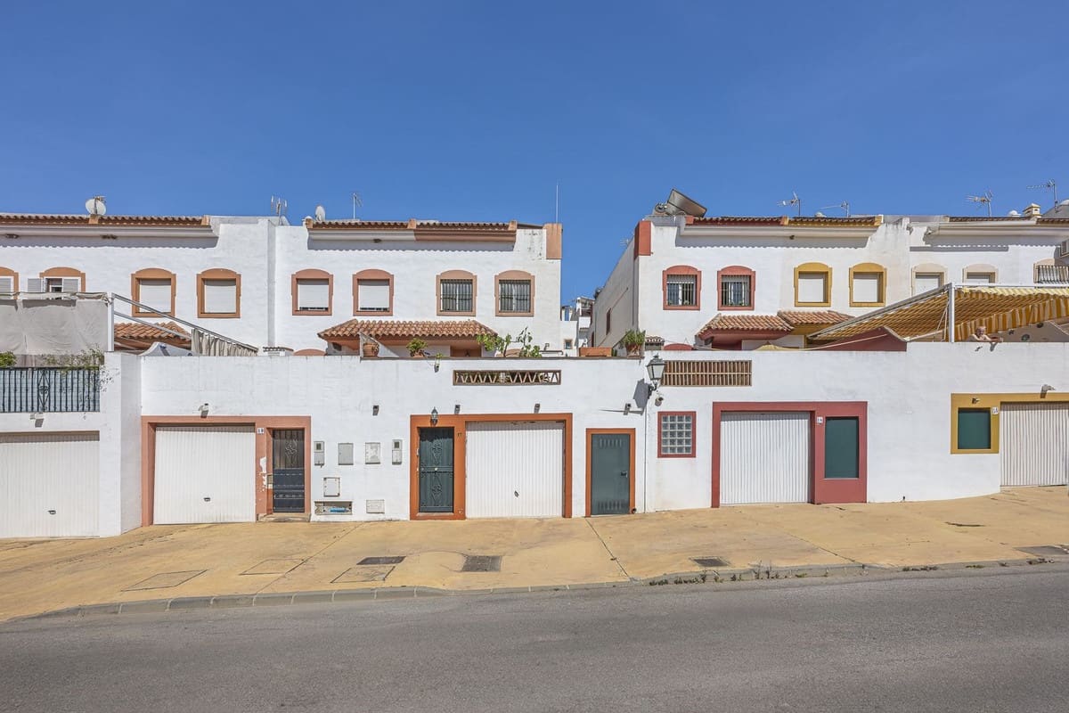 4 quarto Casa em Banda para venda em Marbella com garagem - 545 000 € (Ref: 9895566)