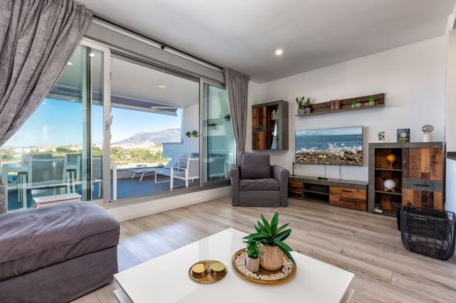2 Zimmer Apartment zu verkaufen in Cancelada, Estepona mit Garage - 499.000 € (Ref: 9898587)