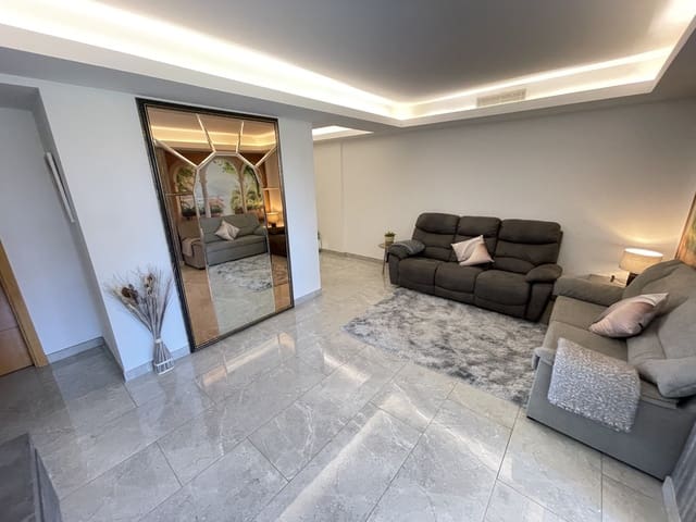 3 sovrum Lägenhet till salu i Casco Antiguo, Marbella - 479 000 € (Ref: 9898590)