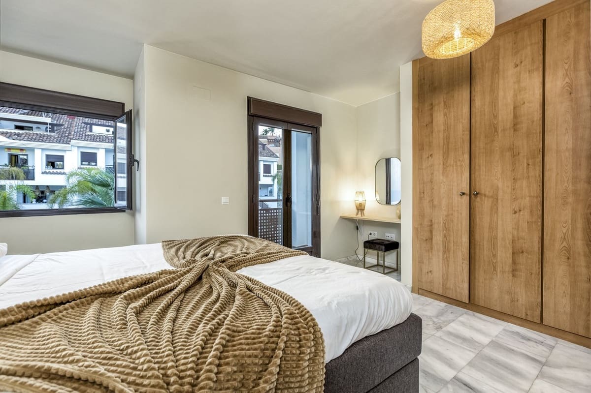 4 soveværelse Byhus til salg i Mijas med garage - € 590.000 (Ref: 9899998)