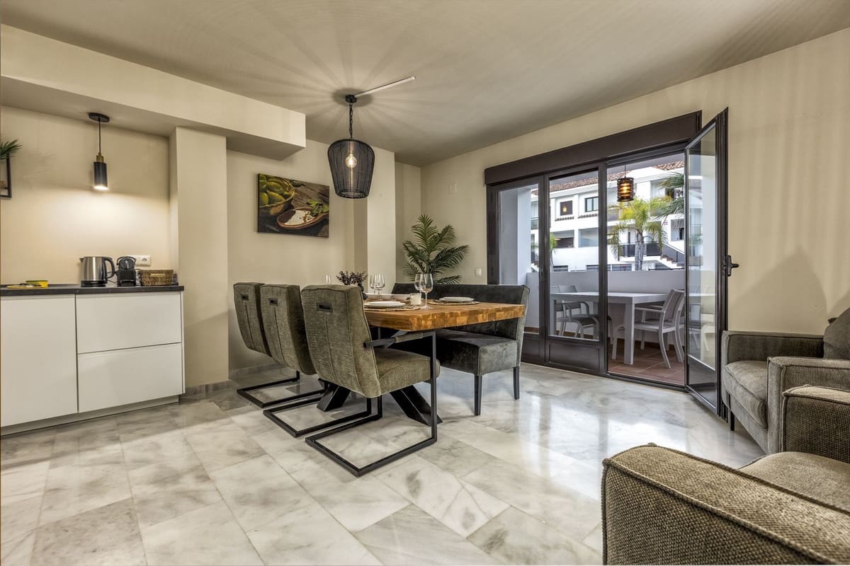 4 soveværelse Byhus til salg i Mijas med garage - € 590.000 (Ref: 9899998)
