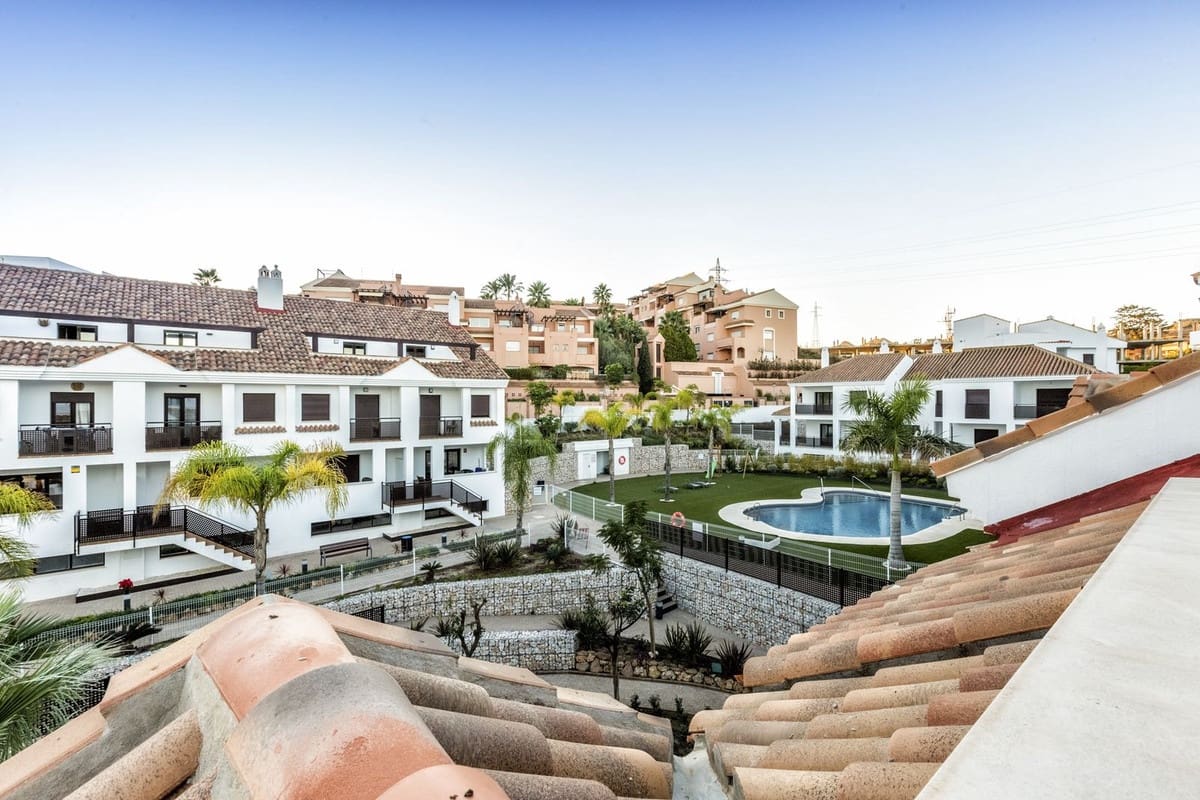 4 soveværelse Byhus til salg i Mijas med garage - € 590.000 (Ref: 9899998)