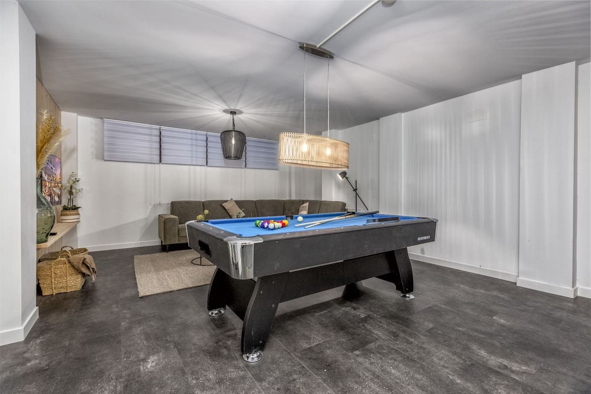 4 soveværelse Byhus til salg i Mijas med garage - € 590.000 (Ref: 9899998)