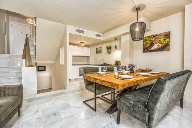 4 soveværelse Byhus til salg i Mijas pueblo, Mijas med garage - € 590.000 (Ref: 9899998)