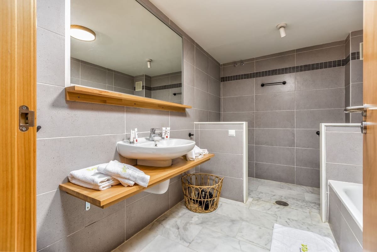 4 soveværelse Byhus til salg i Mijas med garage - € 590.000 (Ref: 9899998)