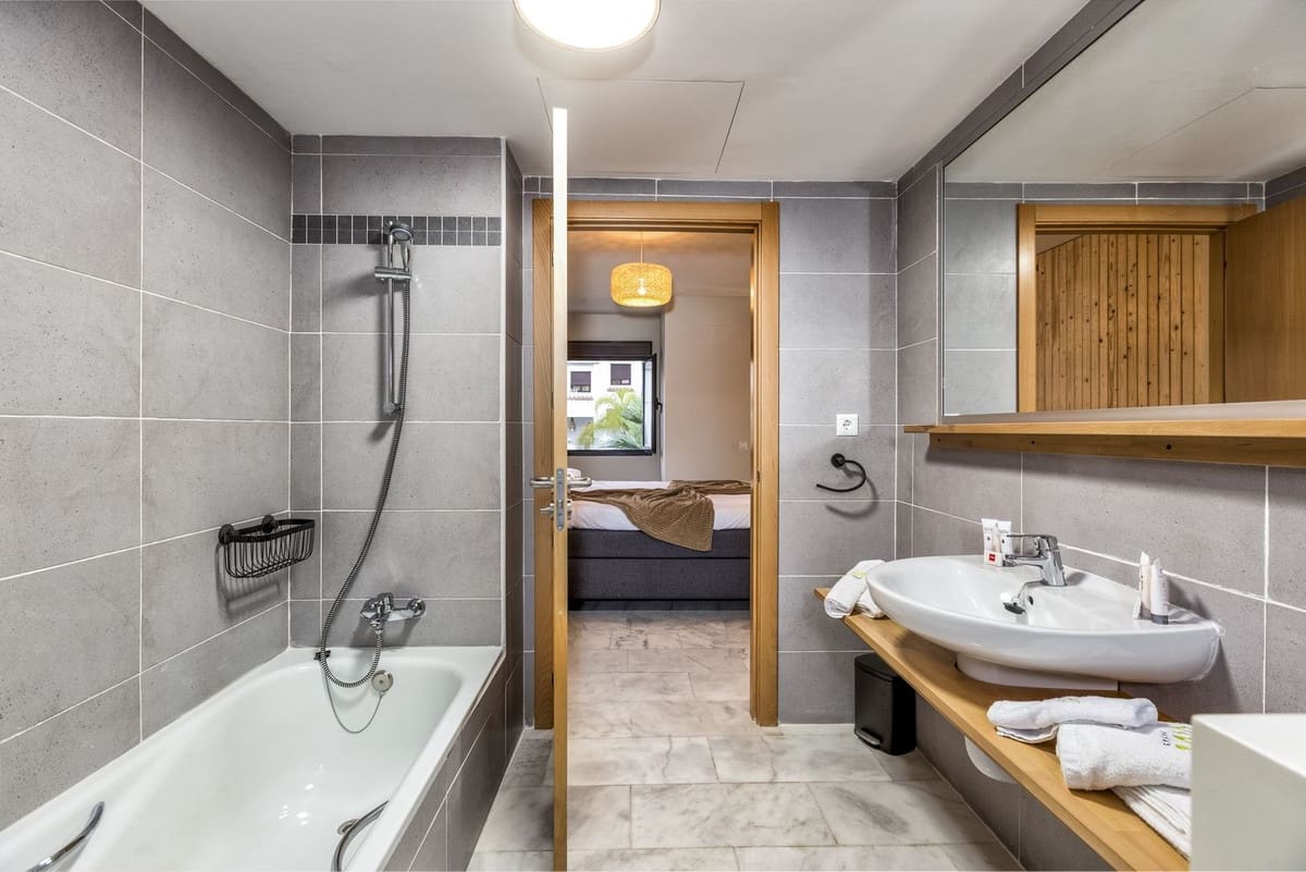 4 soveværelse Byhus til salg i Mijas med garage - € 590.000 (Ref: 9899998)
