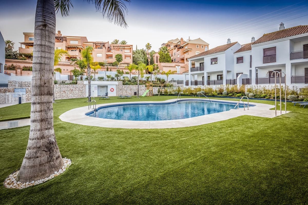 4 soveværelse Byhus til salg i Mijas med garage - € 590.000 (Ref: 9899998)