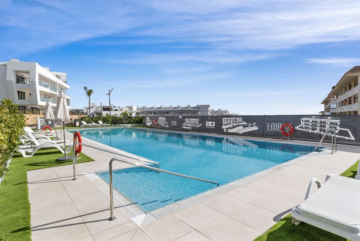 2 sovrum Lägenhet till salu i Fuengirola med garage - 595 000 € (Ref: 9899999)
