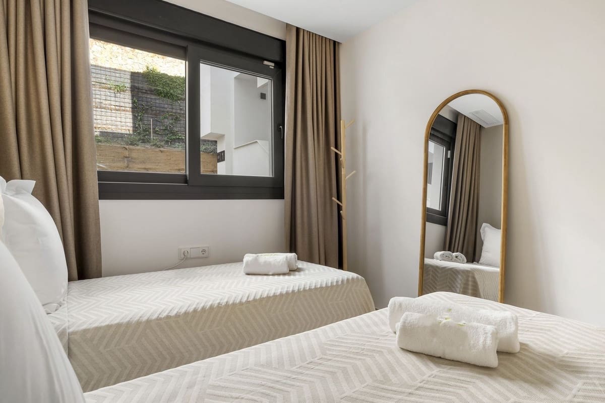 2 sovrum Lägenhet till salu i Fuengirola med garage - 595 000 € (Ref: 9899999)