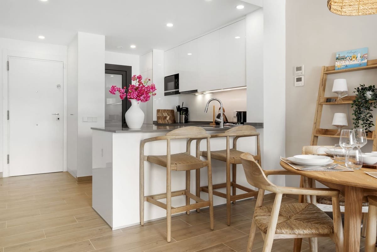 2 sovrum Lägenhet till salu i Fuengirola med garage - 595 000 € (Ref: 9899999)
