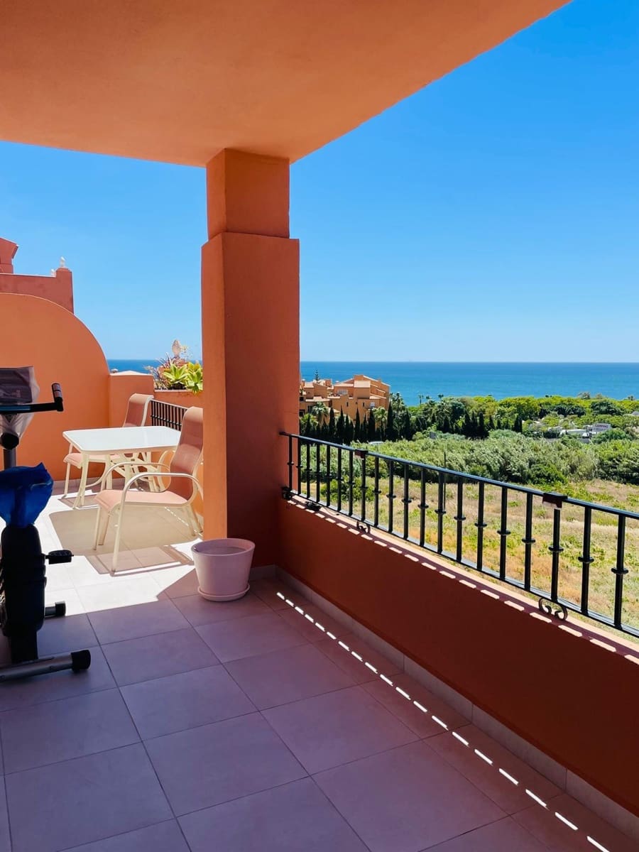 2 sypialnia Penthouse na sprzedaż w La Duquesa / Puerto de la Duquesa - 399 000 € (Ref: 9900001)